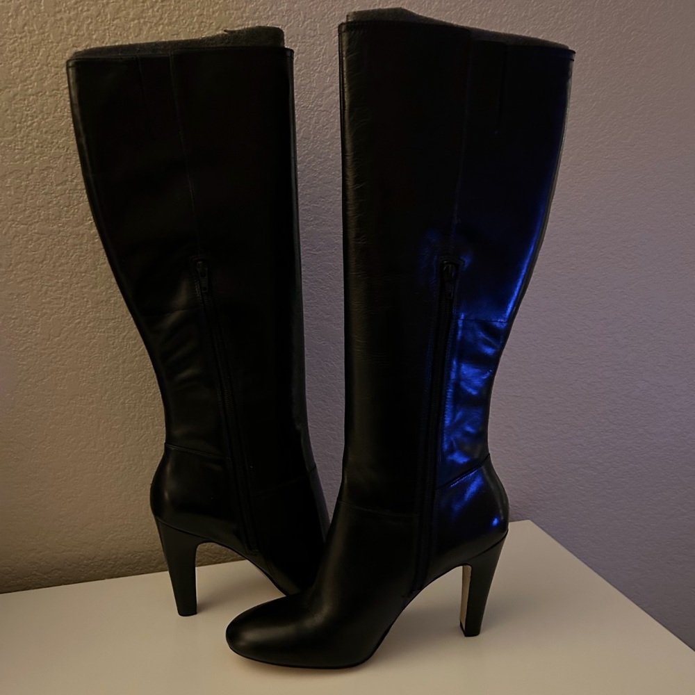 Nine West Tall Zip Brand New Boot size 11 💪🏽